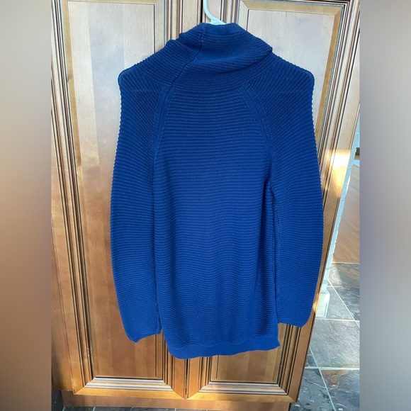 Navy blue cozy sweater - Picture 3 of 3